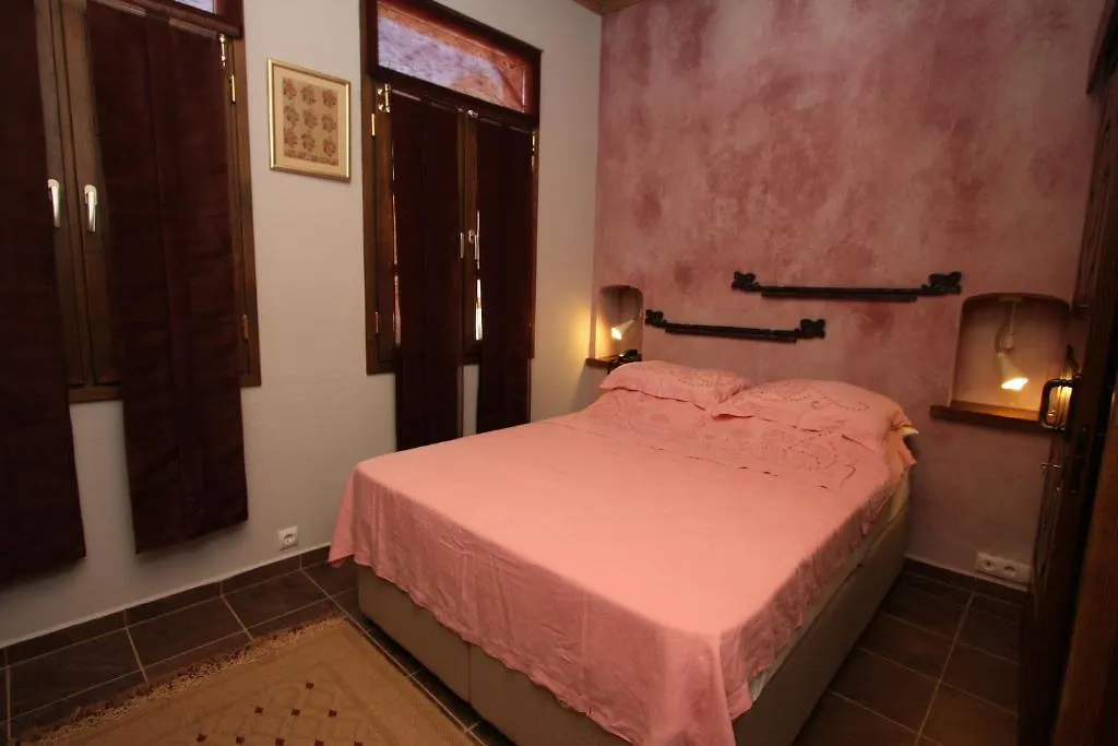 Harmoni Hotel Alaçatı Oda ve Kahvaltı