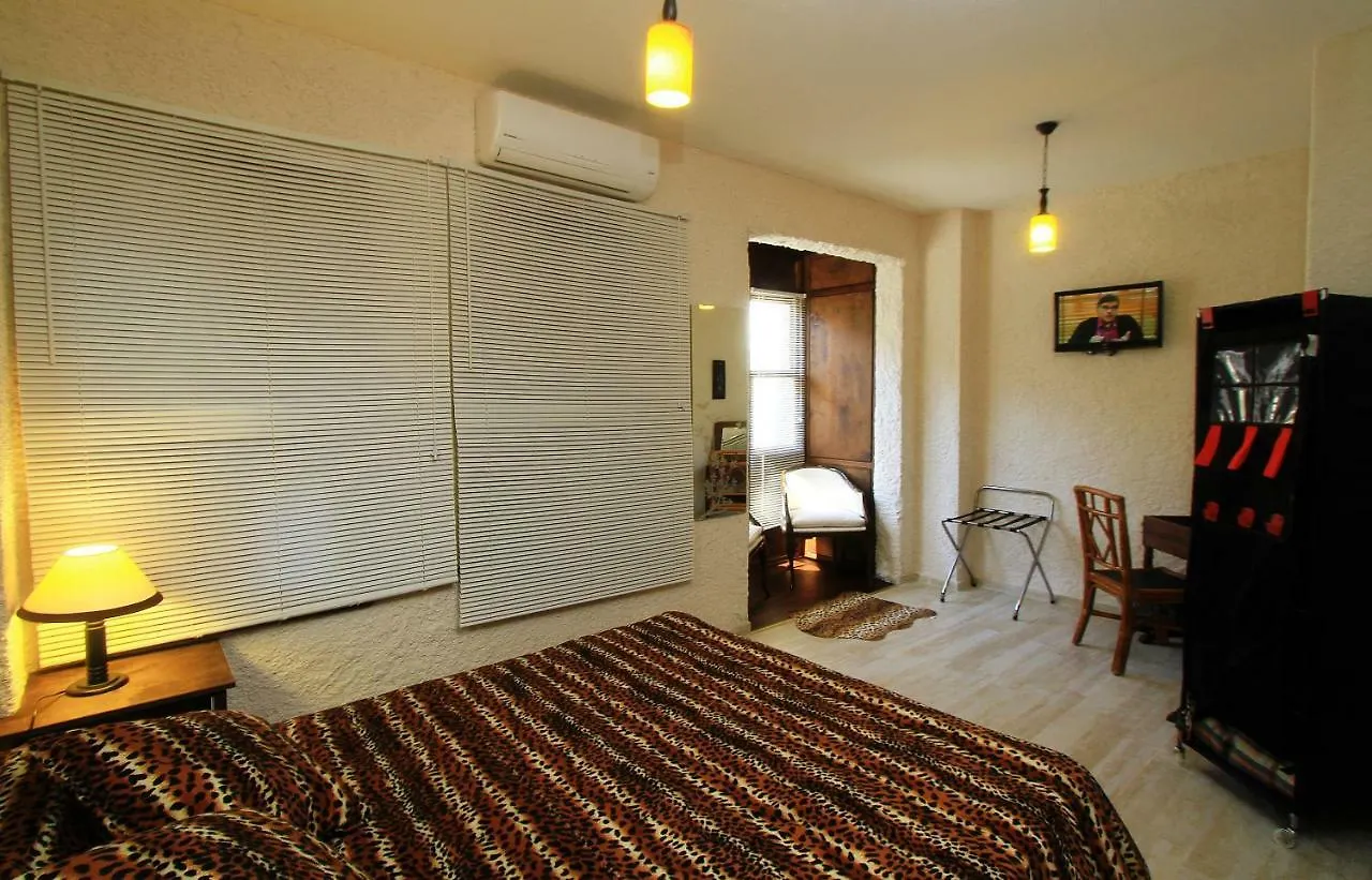 Harmoni Hotel Alaçatı Oda ve Kahvaltı